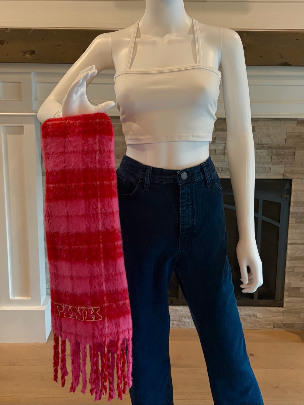 PINK Victoria’s Secret – Preppy Plaid Christmas Scarf 🎀🎄 in Hotpink & Red - Picture 6 of 8